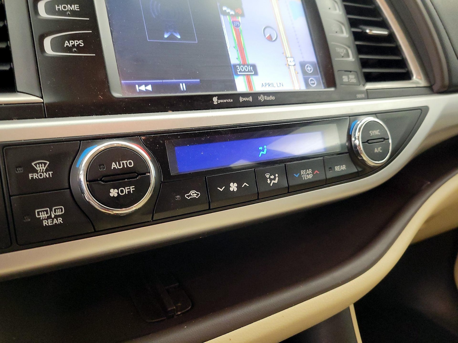 2018 Toyota Highlander XLE - Photo 17