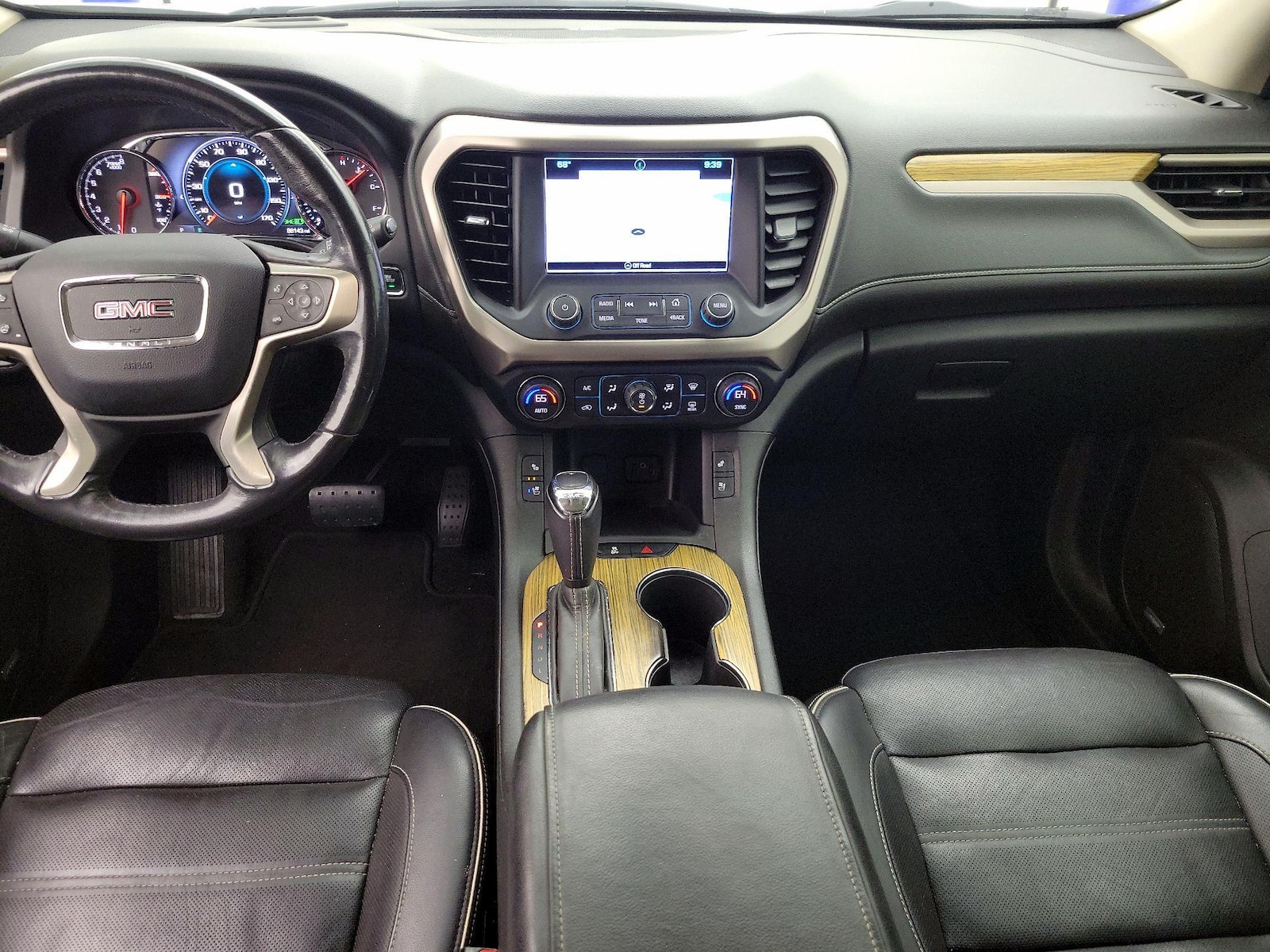 2019 GMC Acadia Denali - Photo 10