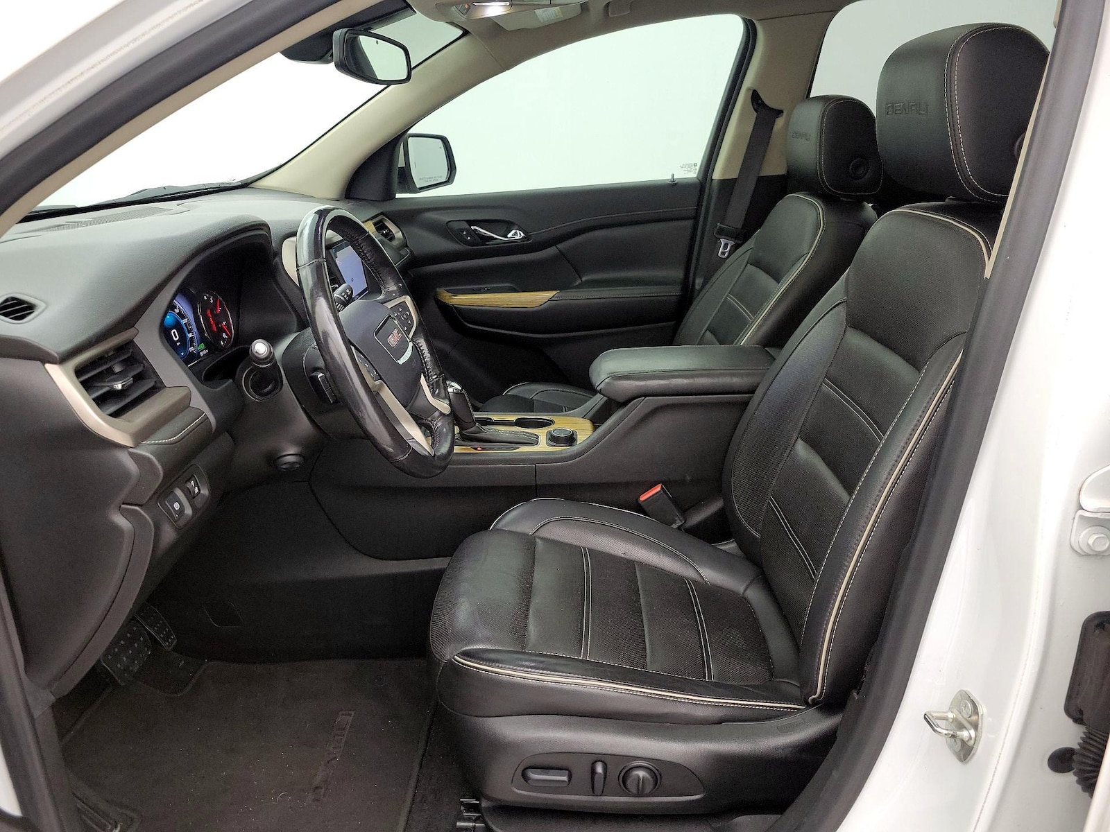 2019 GMC Acadia Denali - Photo 12