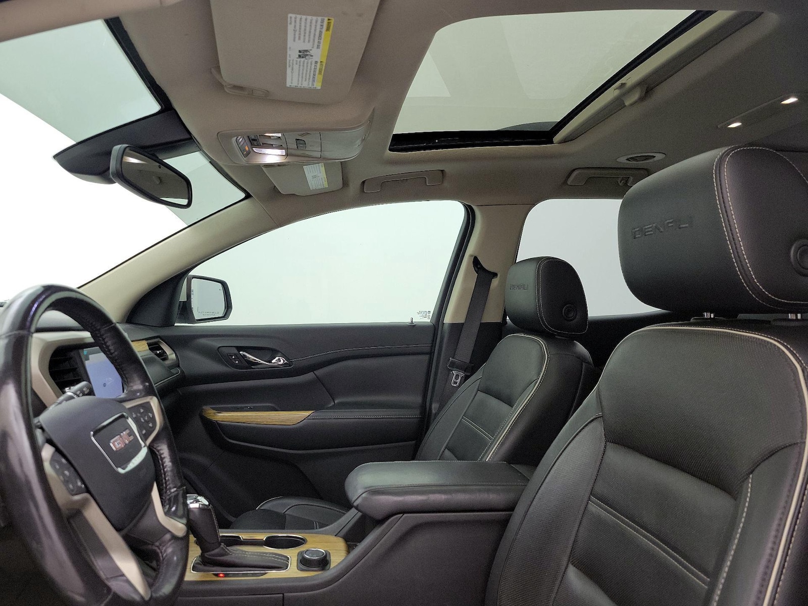 2019 GMC Acadia Denali - Photo 21