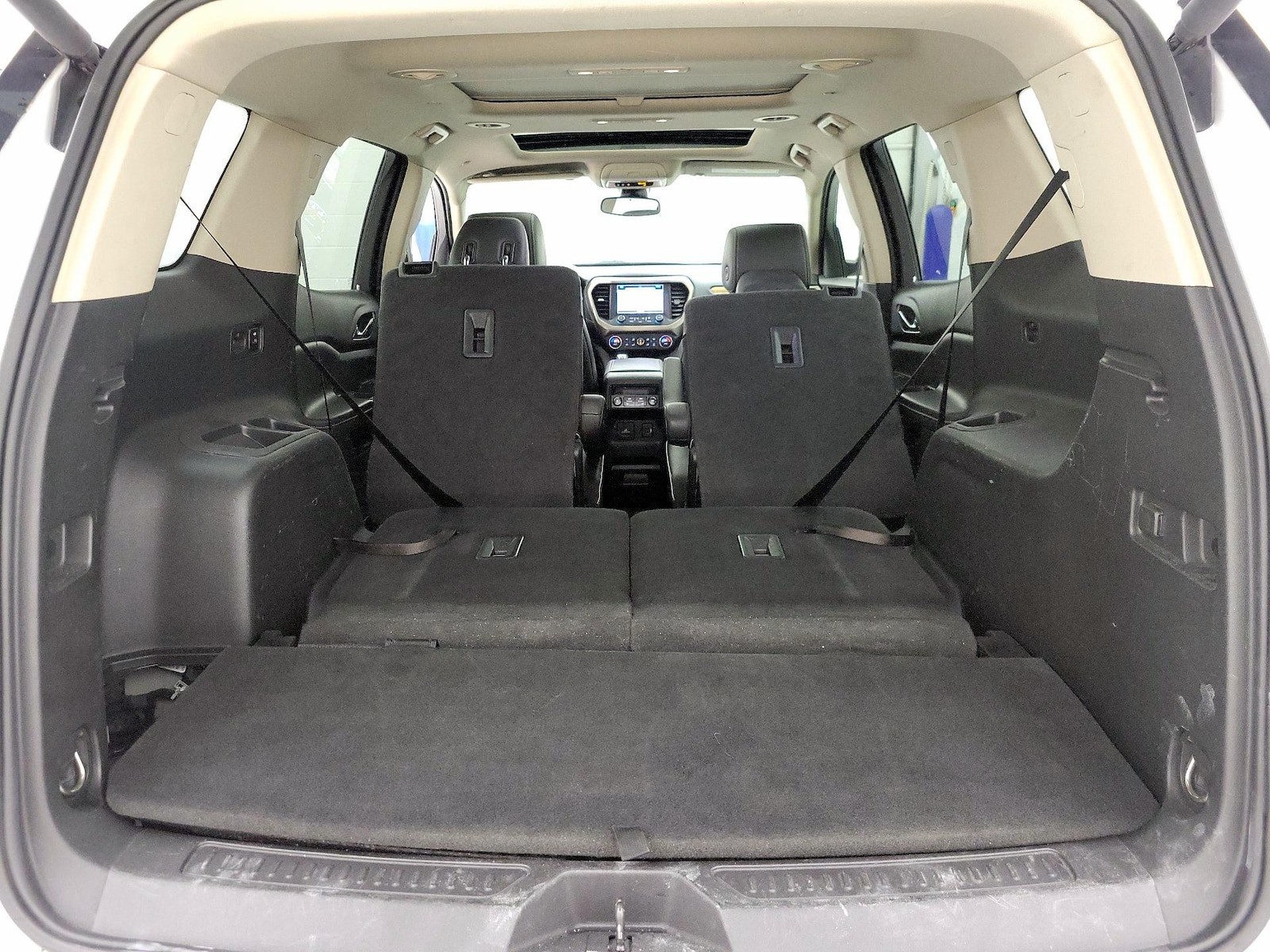2019 GMC Acadia Denali - Photo 25