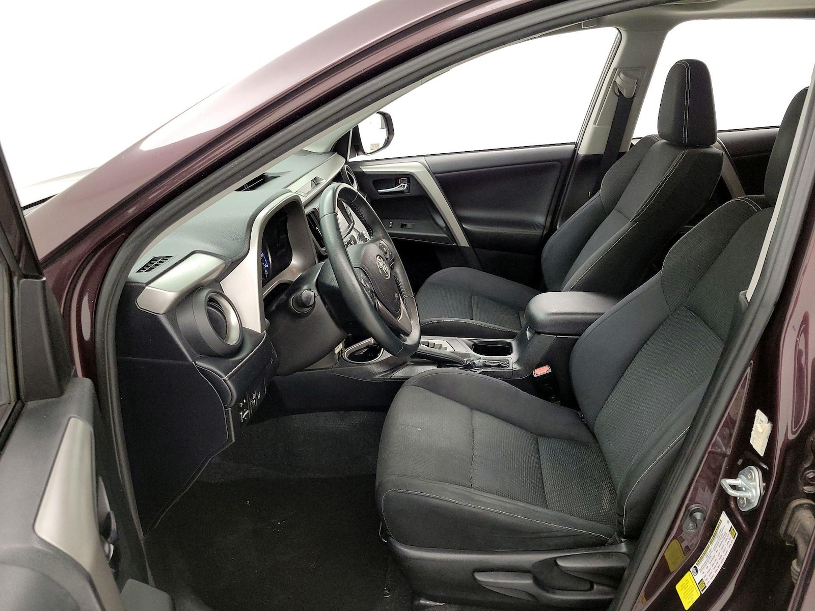 2017 Toyota RAV4 XLE - Photo 12