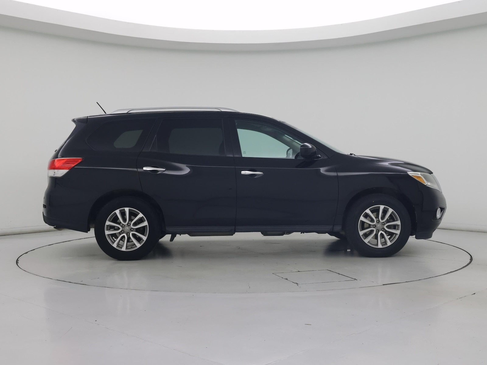 2016 Nissan Pathfinder SV - Photo 8