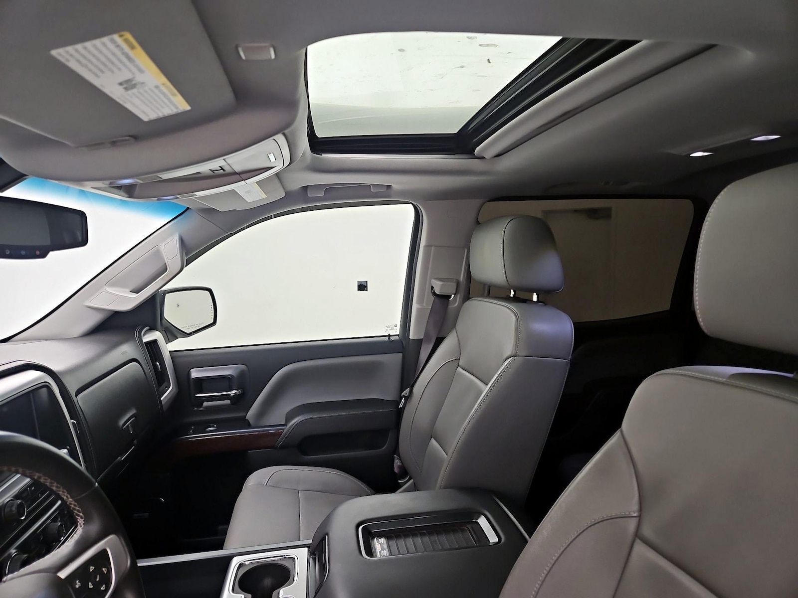 Sunroof(s) & Overhead Airbags