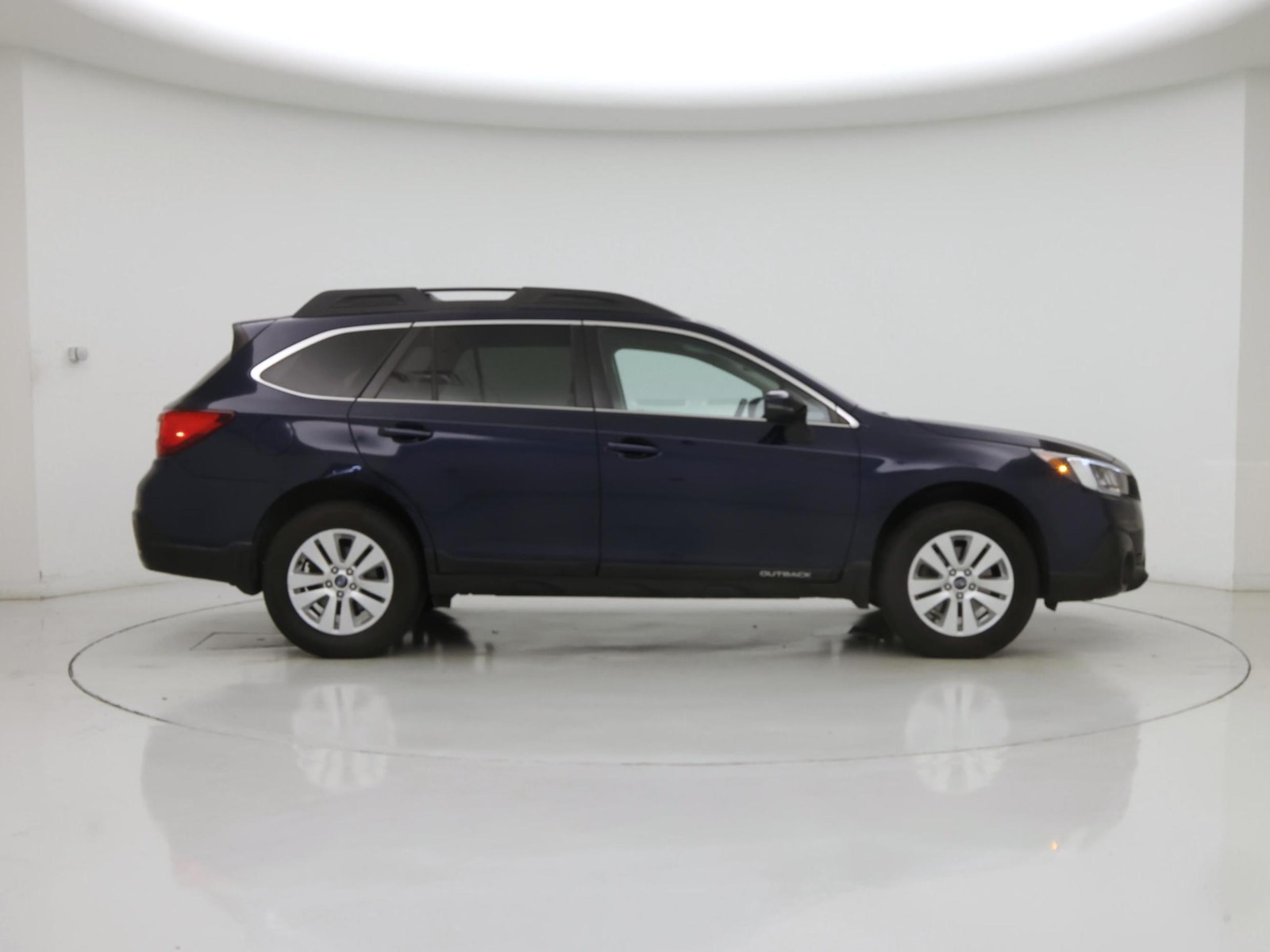 2018 Subaru Outback Premium - Photo 8