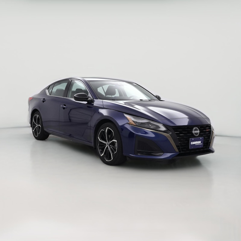 2023 Nissan Altima SR