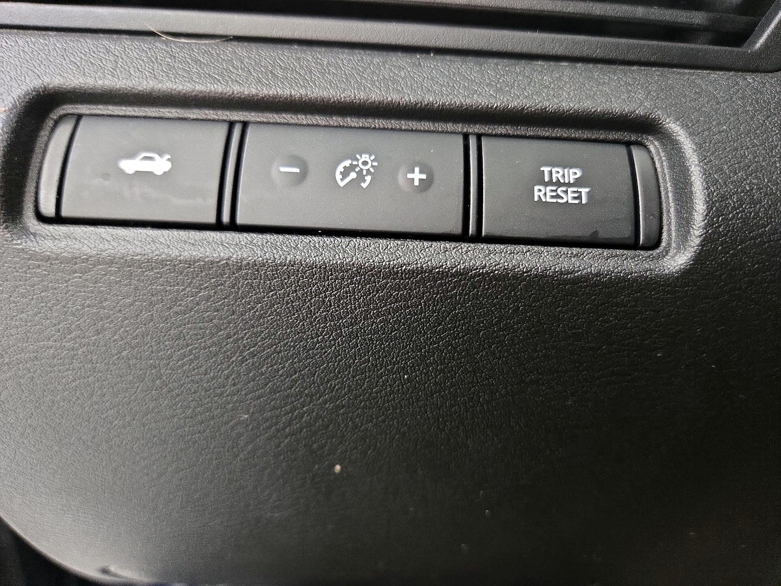 2023 Nissan Altima SR - Photo 14