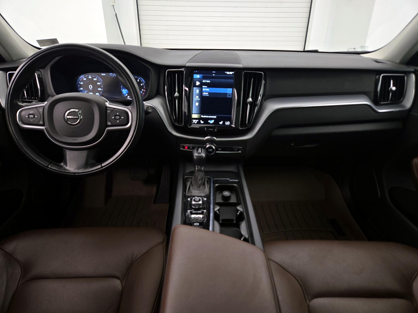 2018 Volvo XC60 Momentum - Photo 10