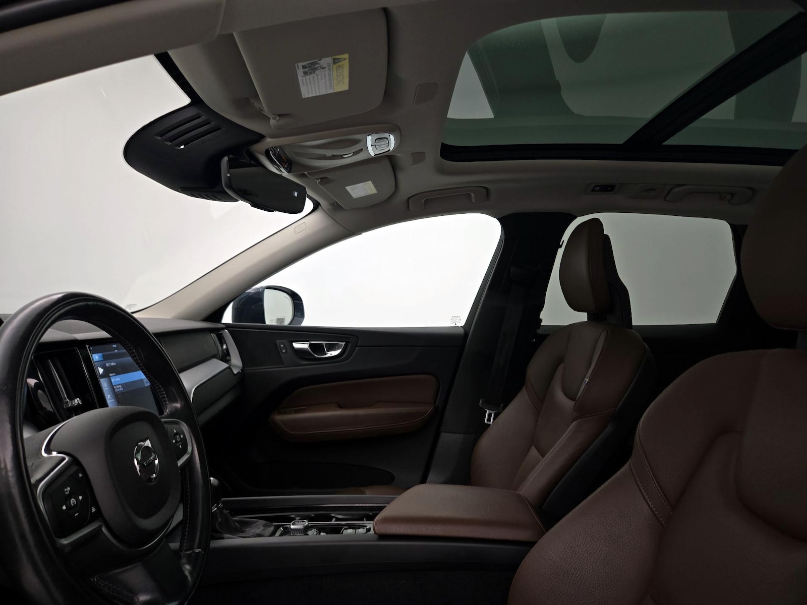 2018 Volvo XC60 Momentum - Photo 20