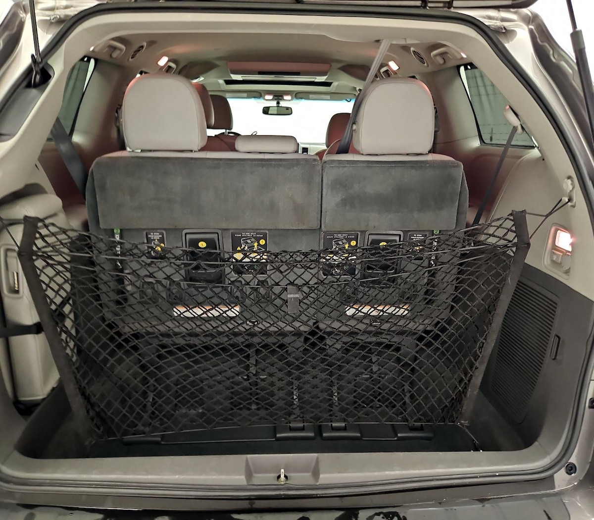 Trunk/Cargo (Seats Up)