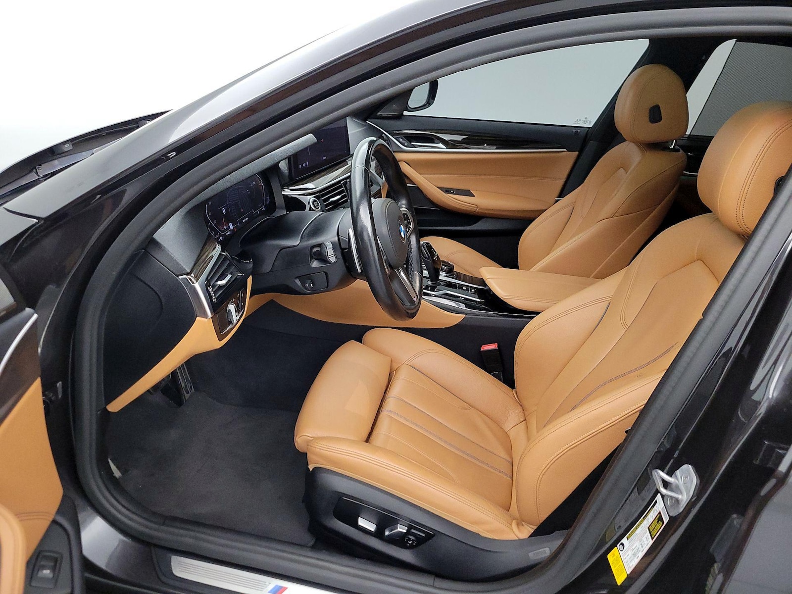 Power Seat(s) & Leather Seats