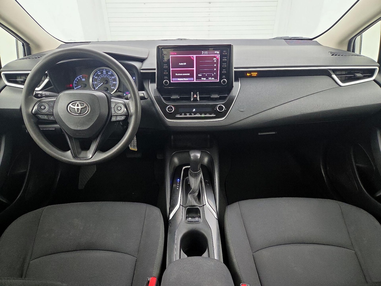 2020 Toyota Corolla LE - Photo 10