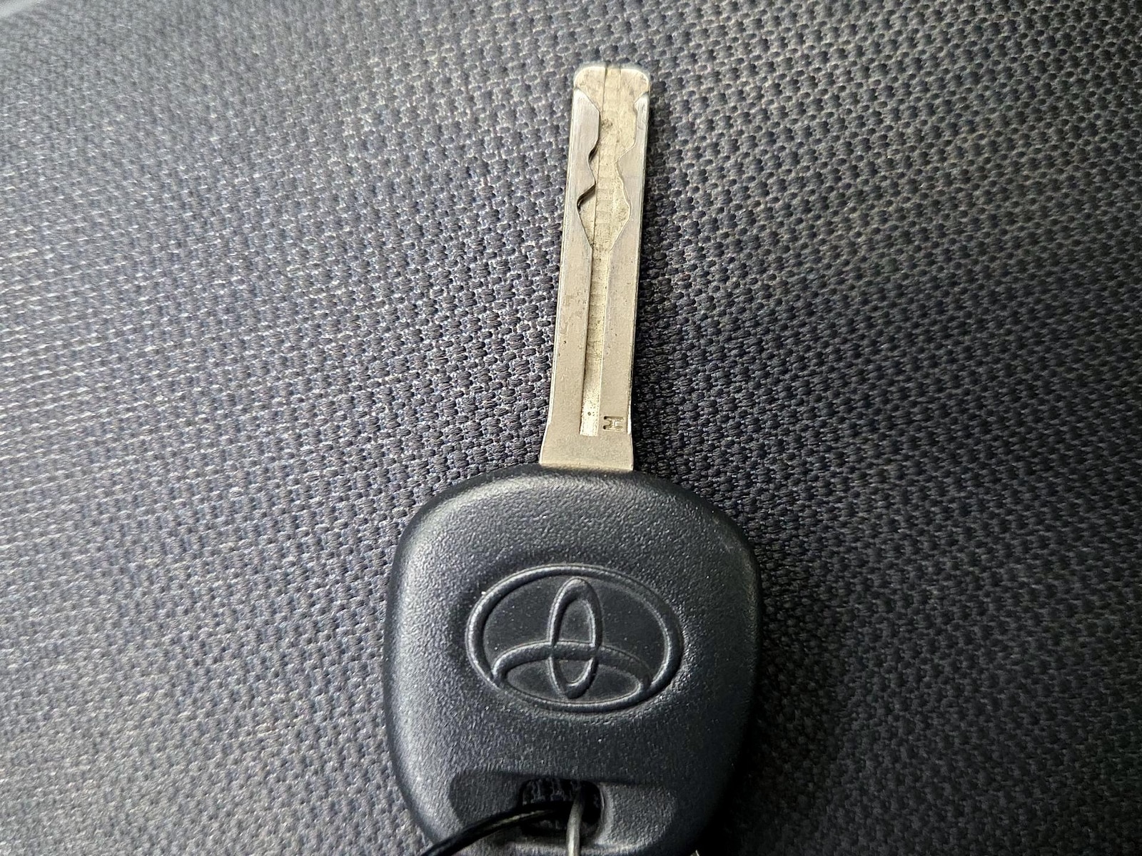2020 Toyota Corolla LE - Photo 23