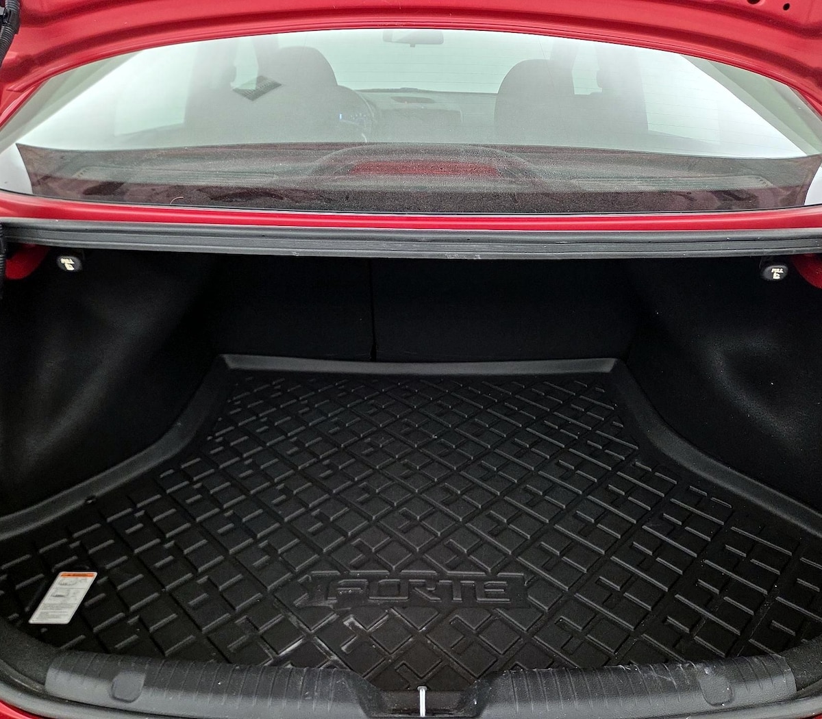 Trunk/Cargo (Seats Up)