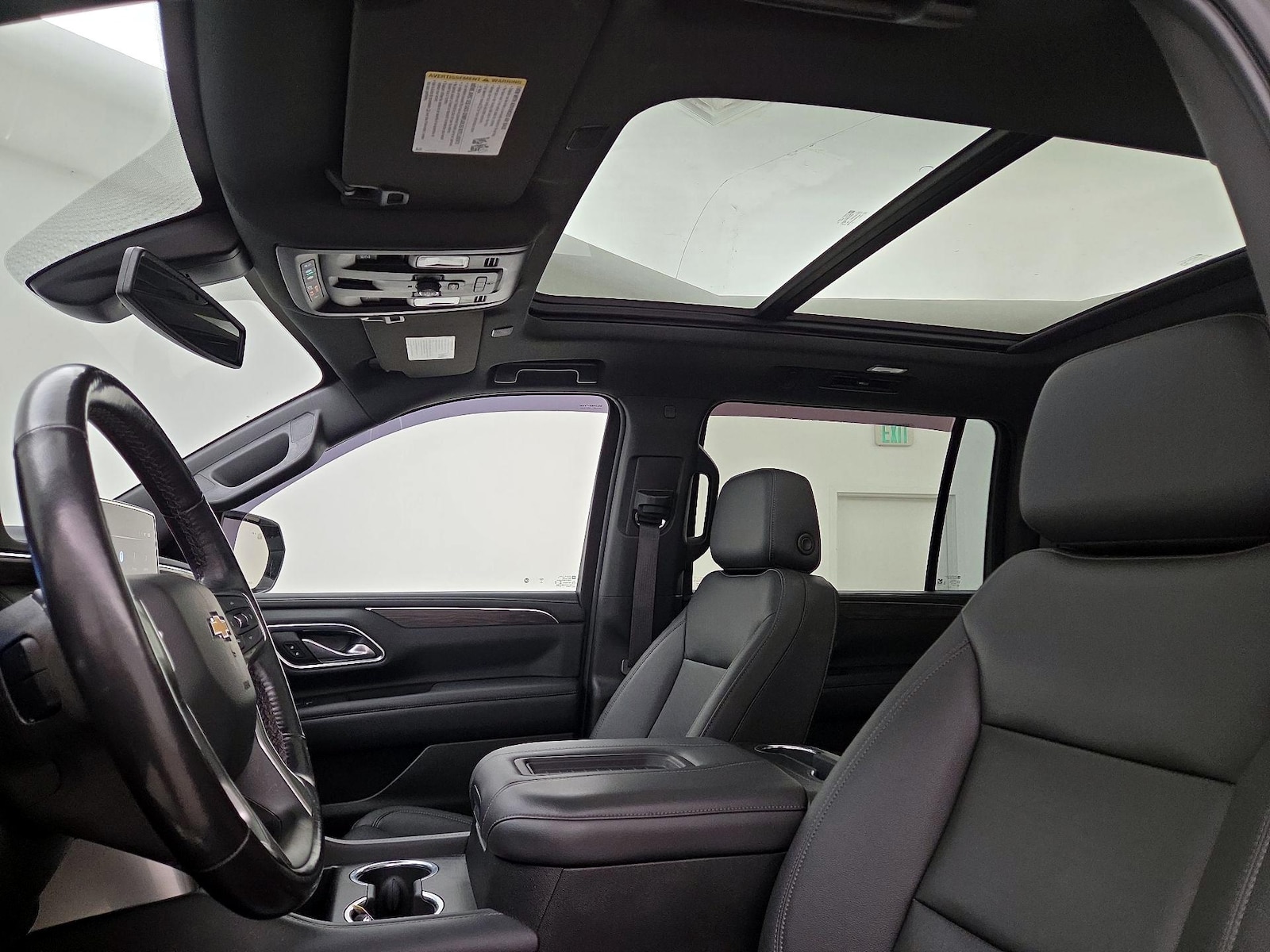 2022 Chevrolet Suburban LT - Photo 20