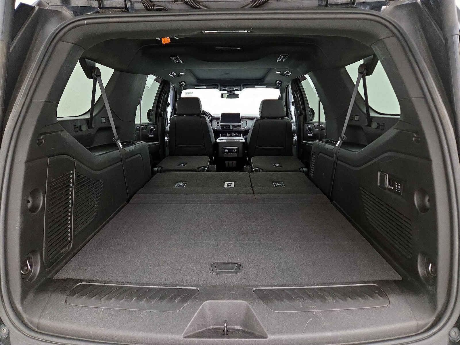2022 Chevrolet Suburban LT - Photo 24