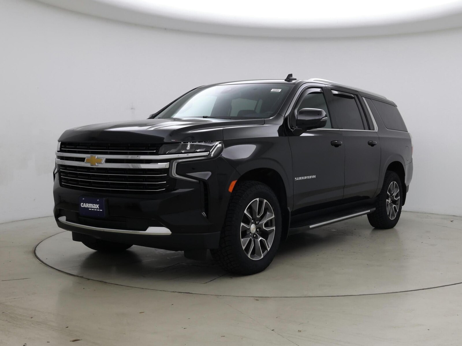 2022 Chevrolet Suburban LT - Photo 5