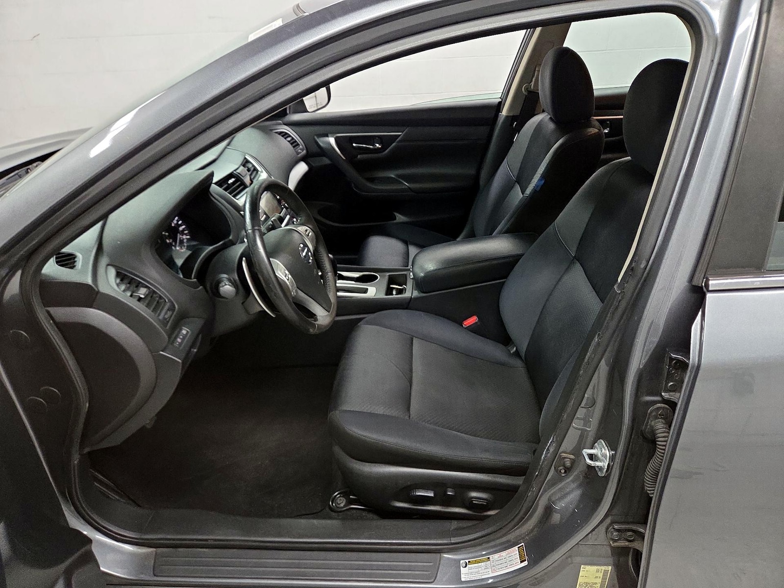 Power Seat(s) & Side Airbags