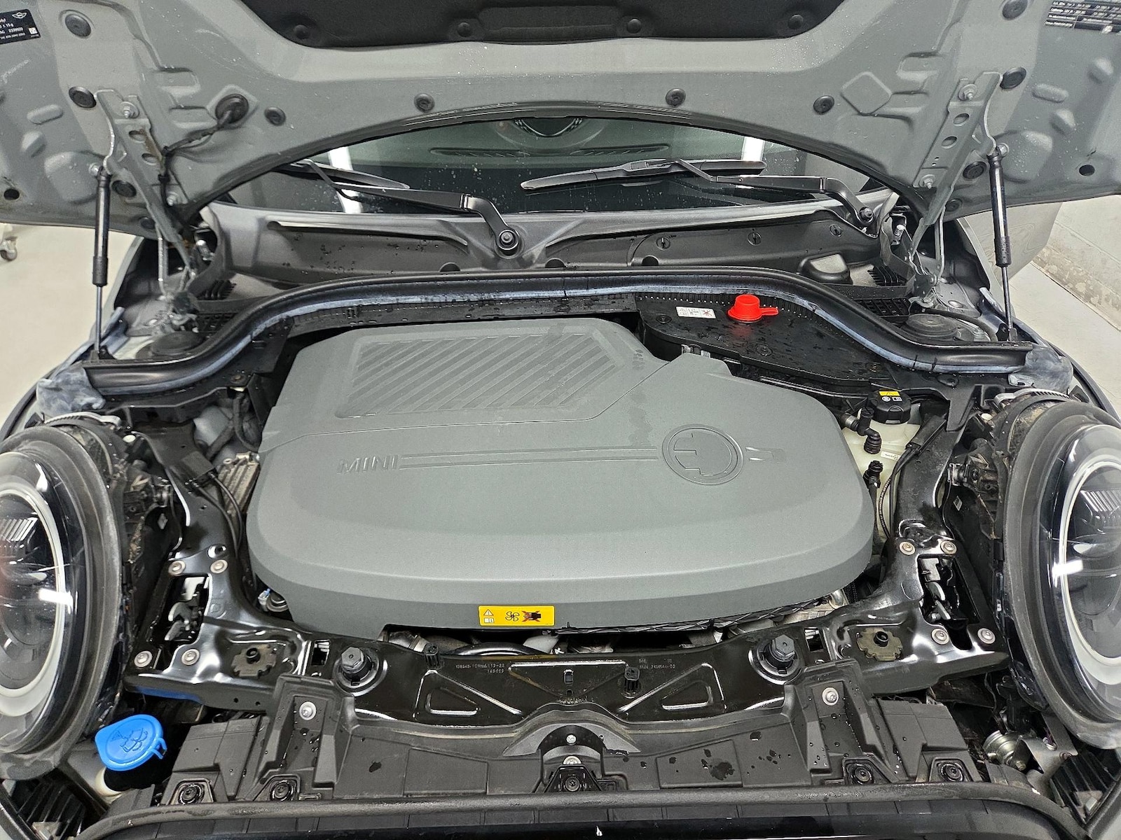 2023 MINI Hardtop 2 Door SE - Photo 20