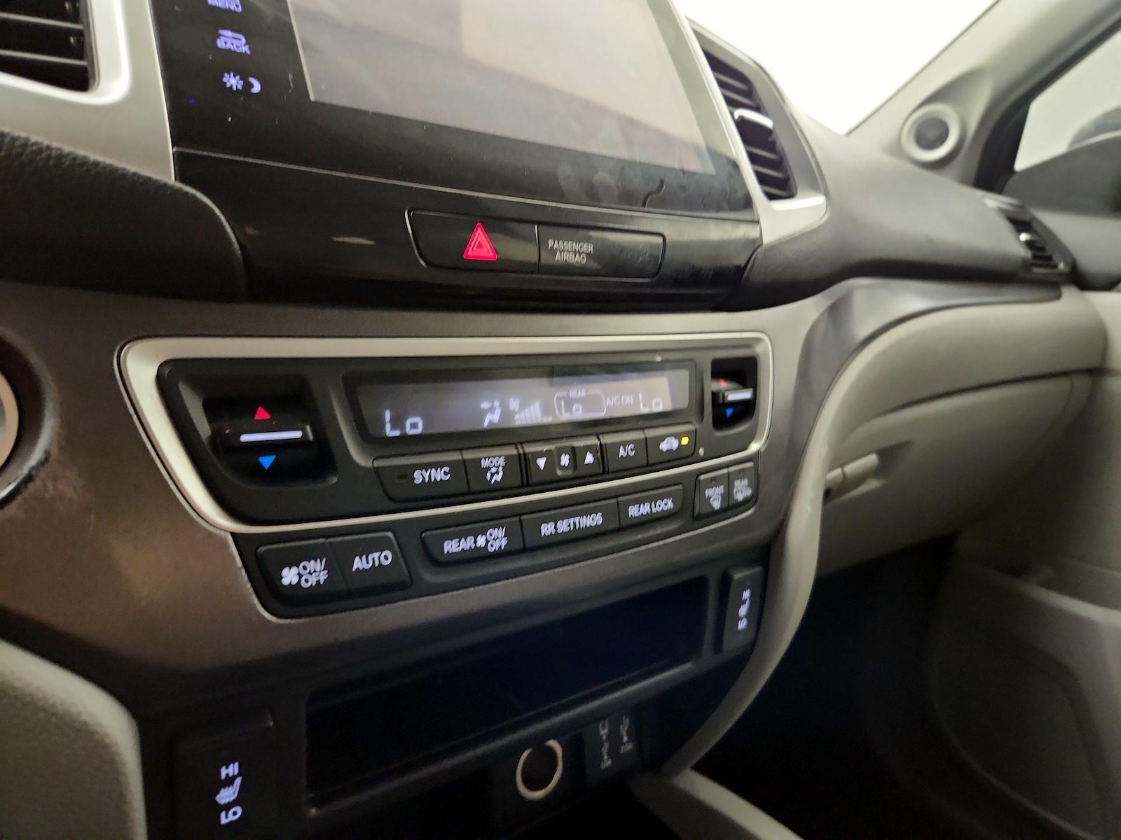 2018 Honda Pilot EX-L - Photo 15