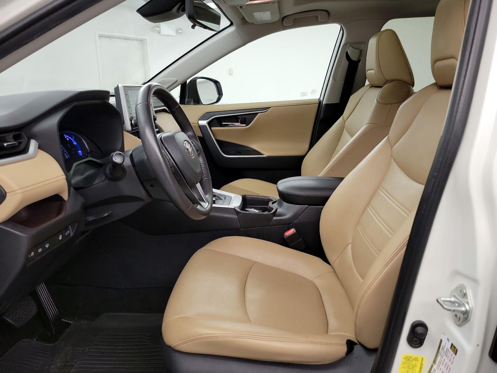 2021 Toyota RAV4 Limited - Photo 12