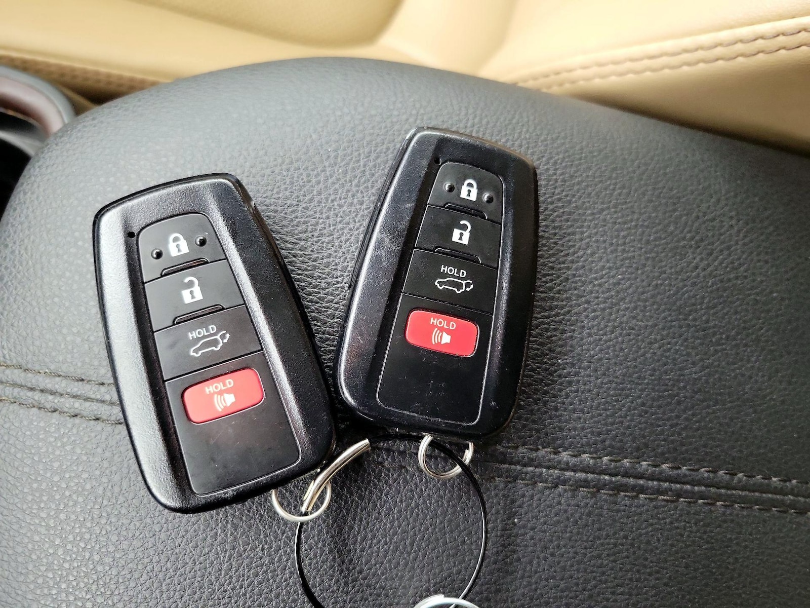 2021 Toyota RAV4 Limited - Photo 25