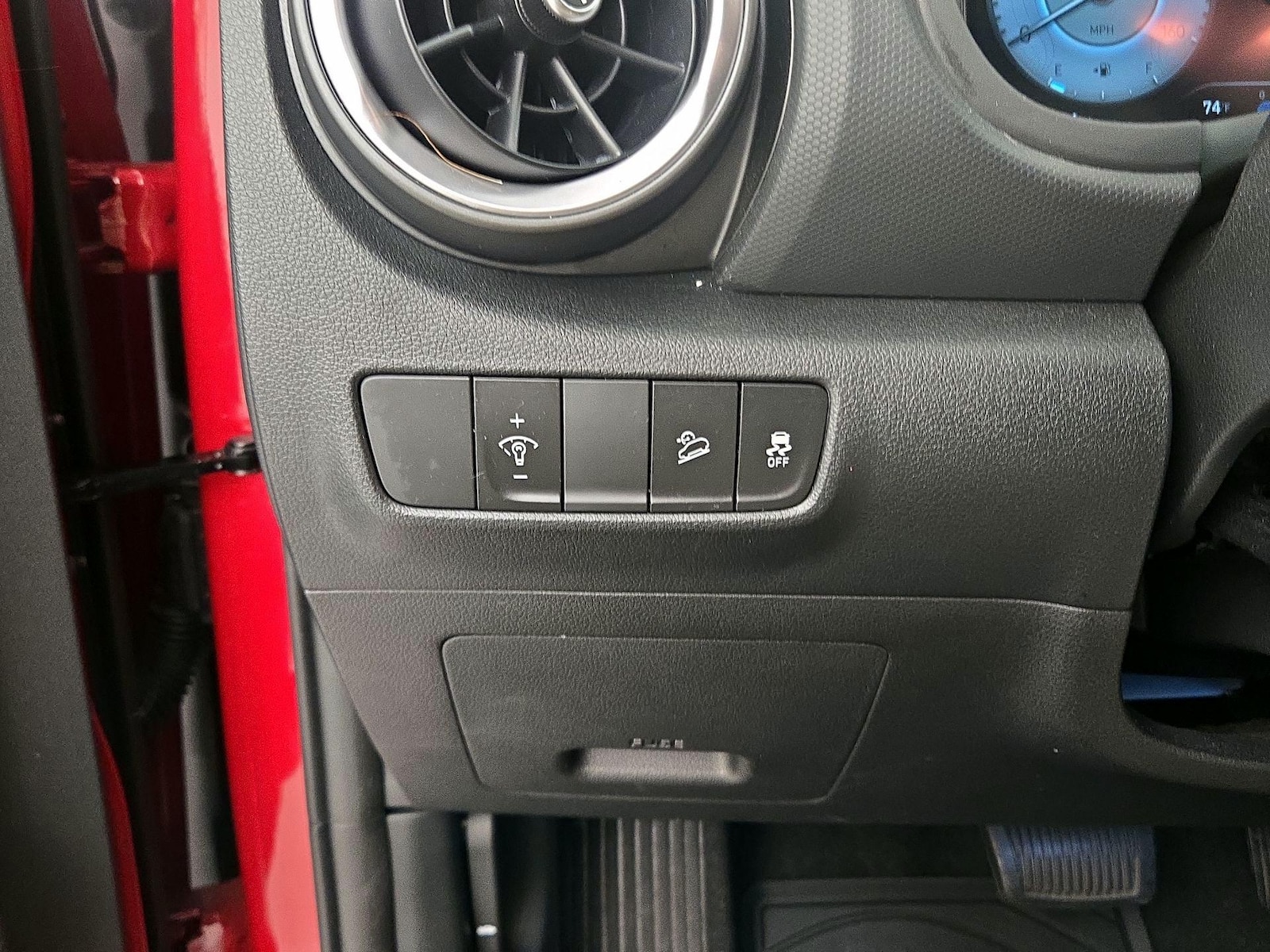 2022 Hyundai Kona Limited - Photo 14