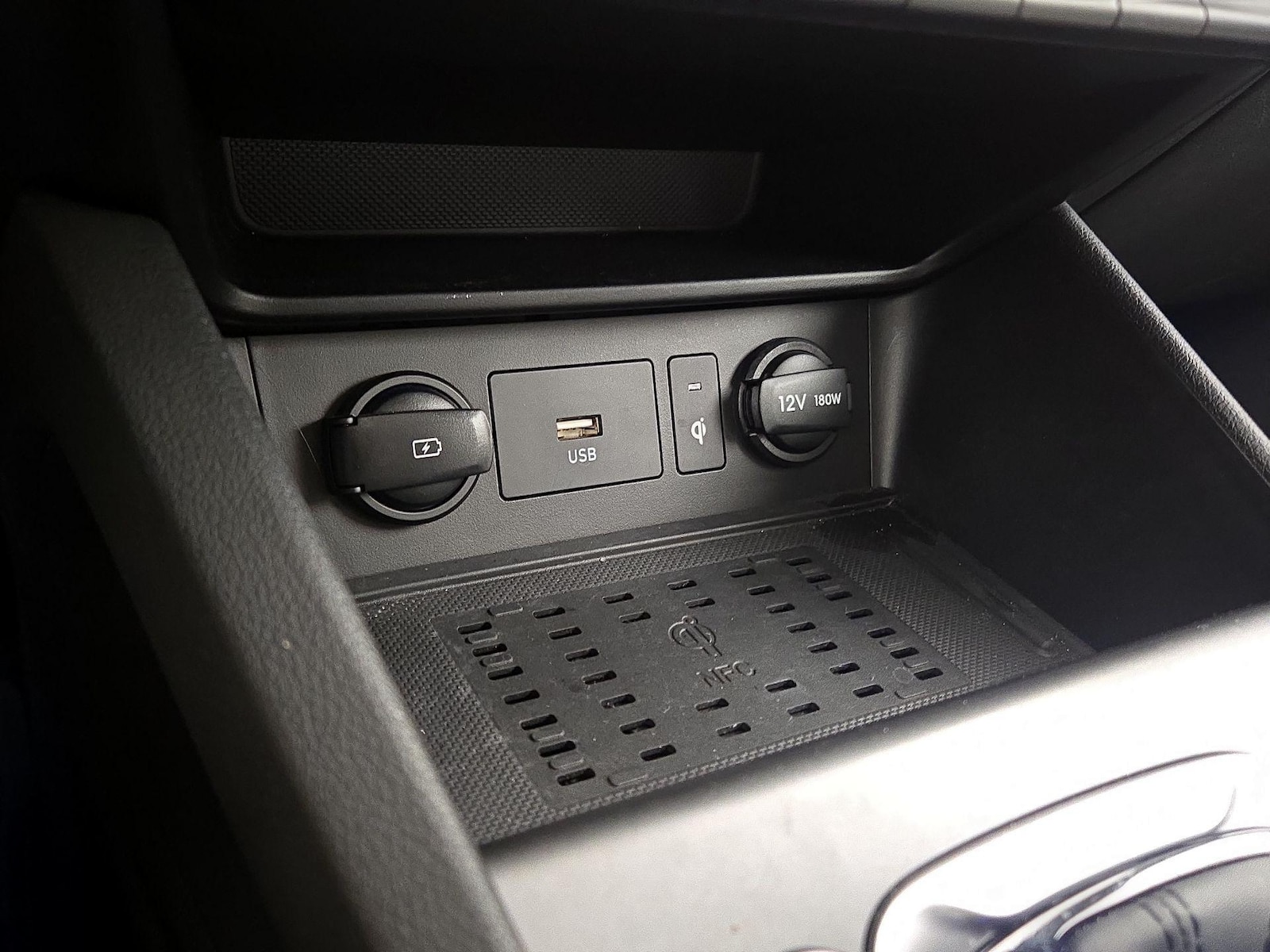 2022 Hyundai Kona Limited - Photo 20
