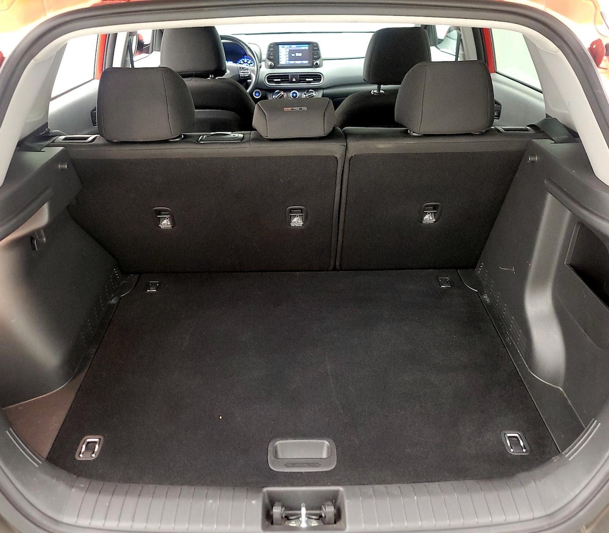 Trunk/Cargo (Seats Up)