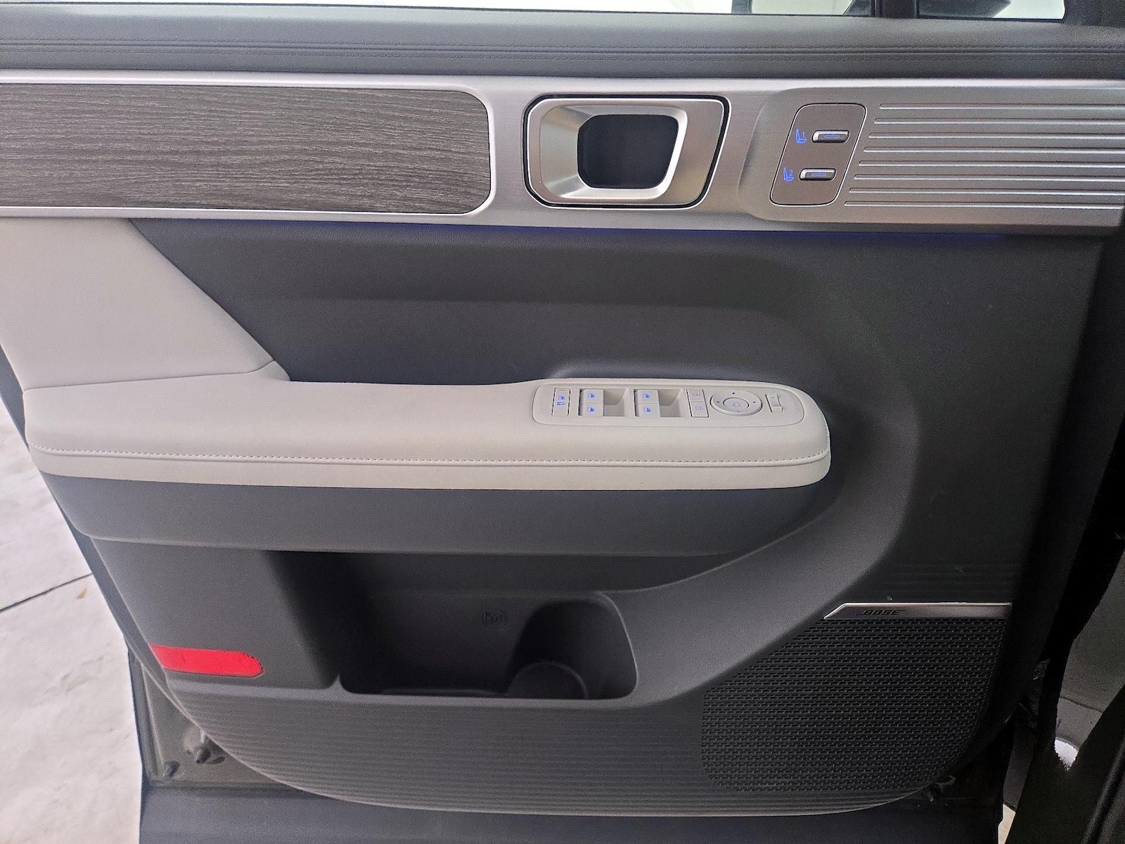 2024 Hyundai Santa Fe Limited - Photo 13