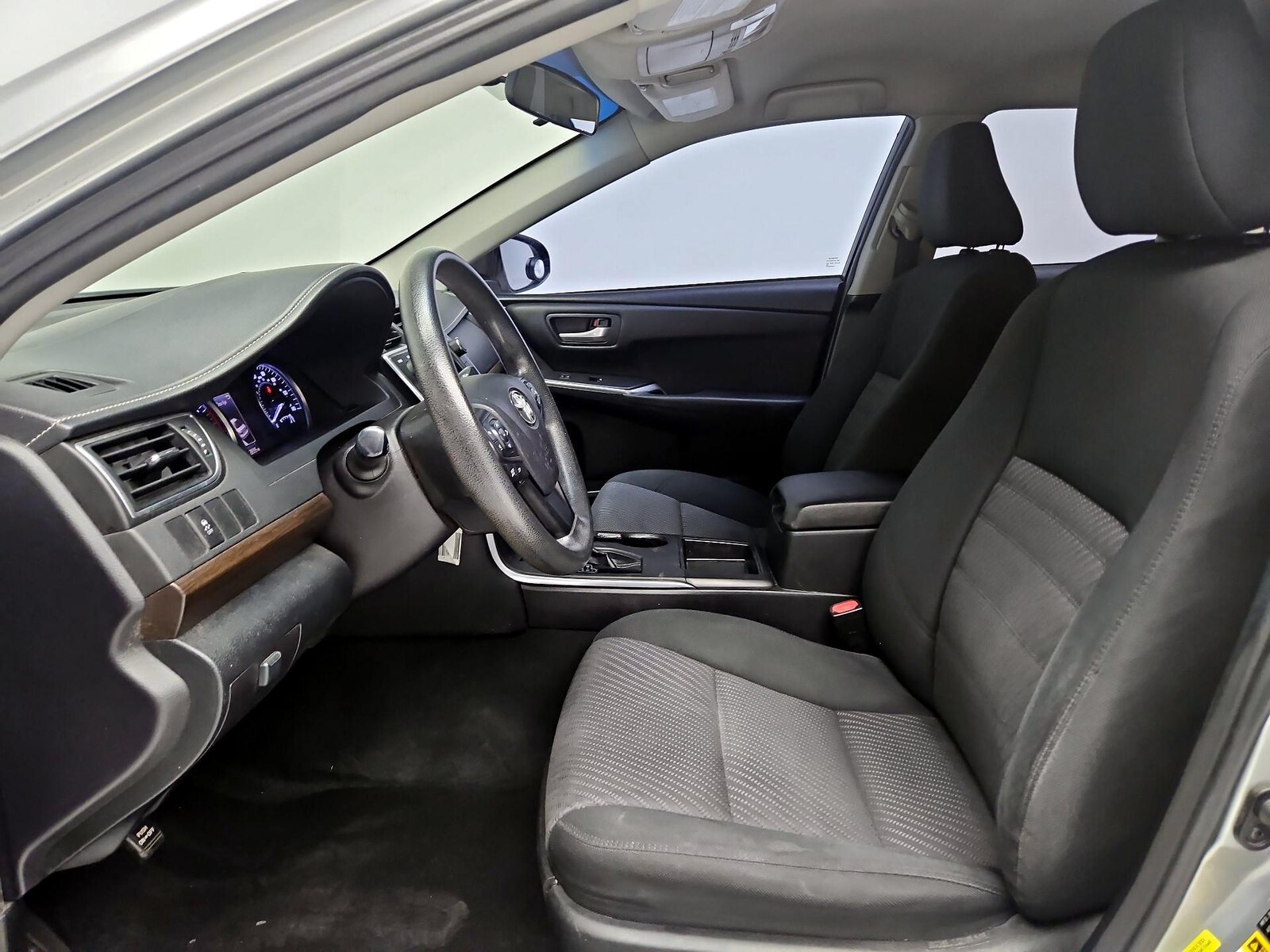 Power Seat(s) & Side Airbags