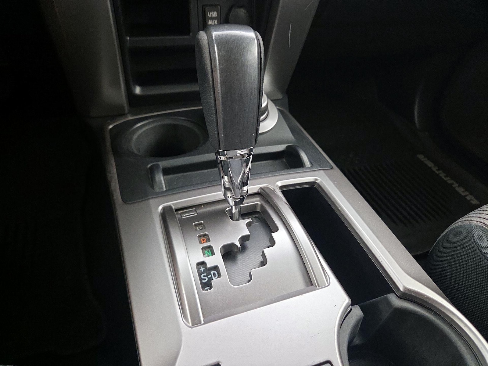 2018 Toyota 4Runner SR5 - Photo 19