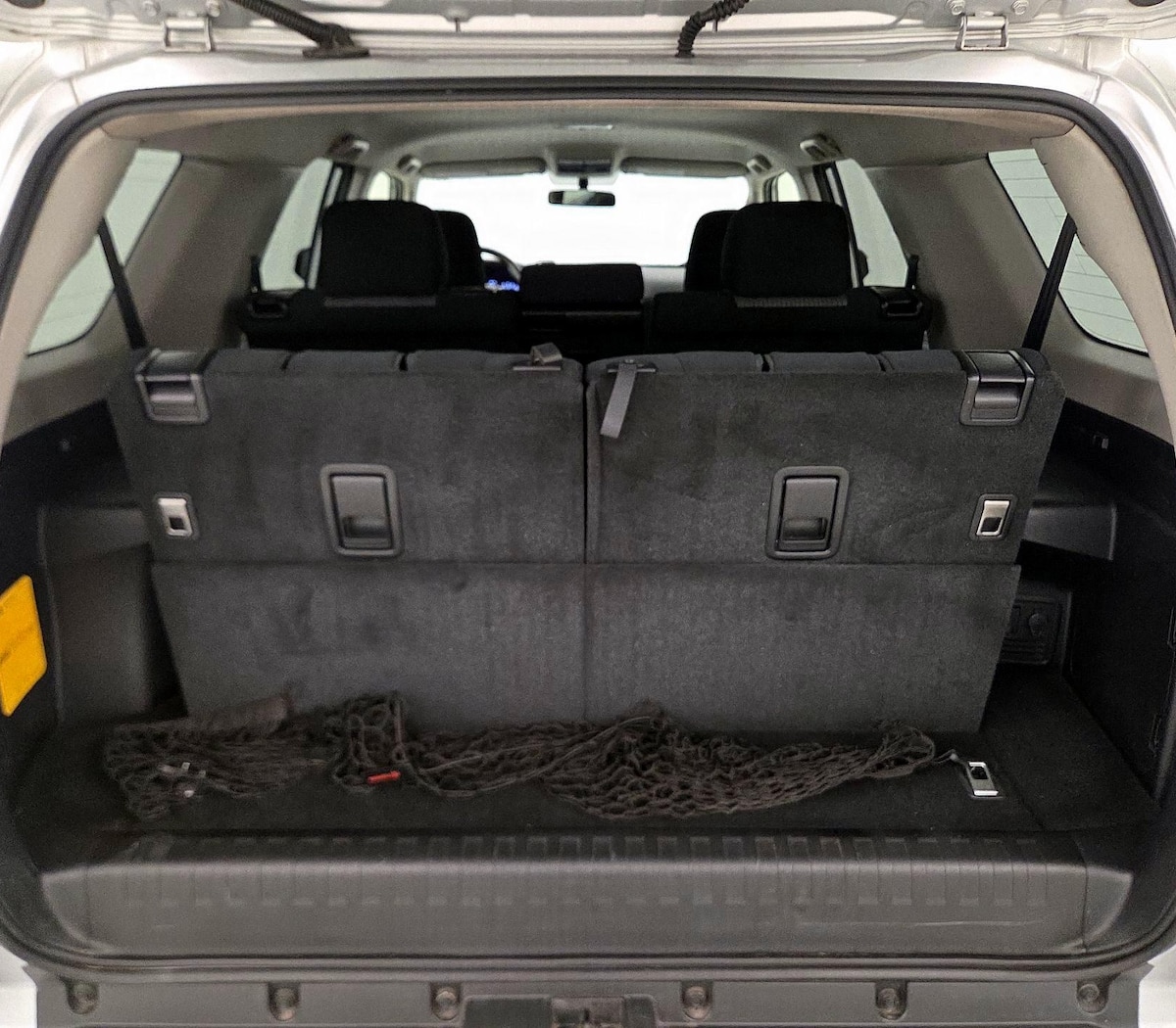 Trunk/Cargo (Seats Up)