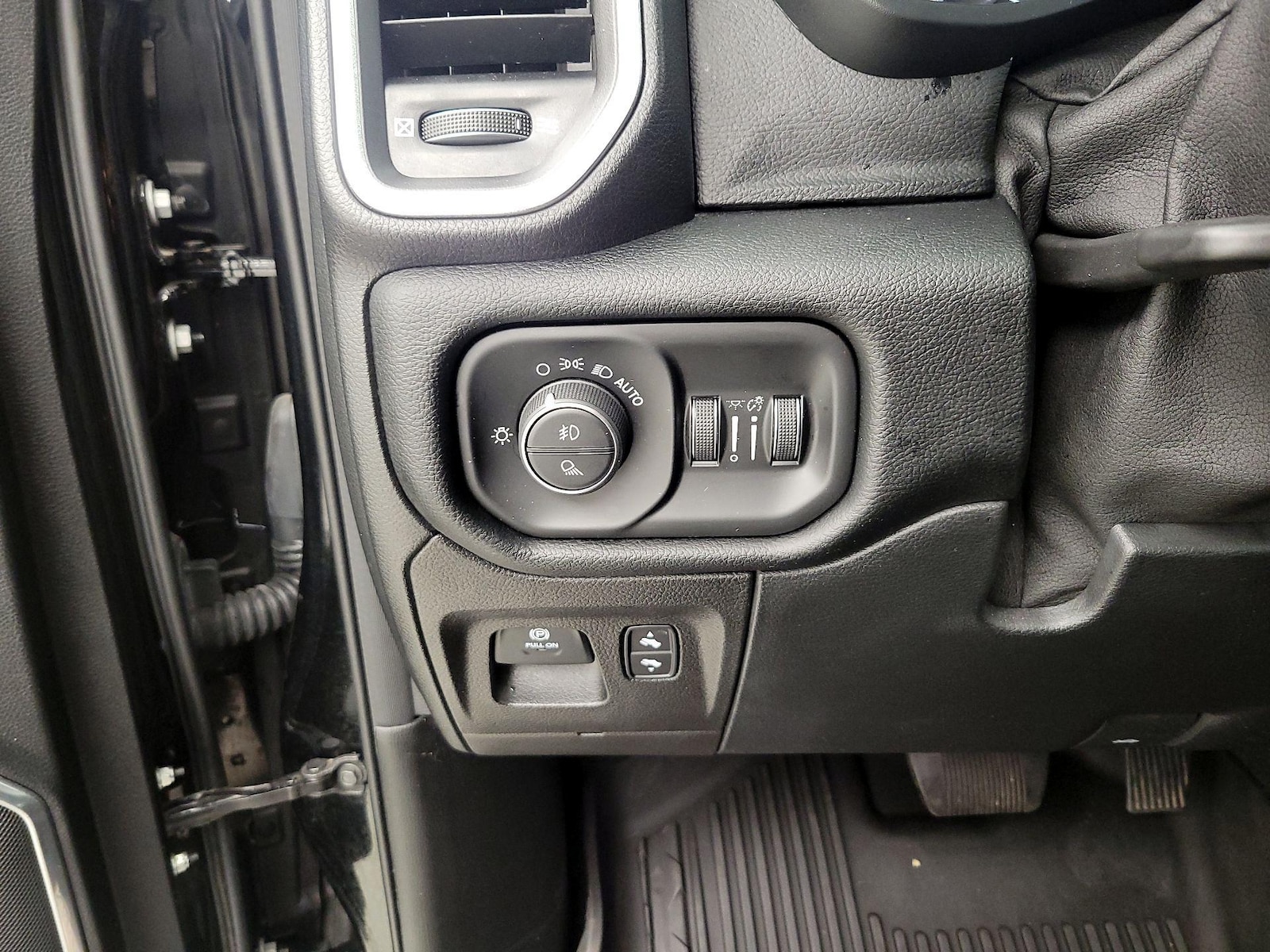 2021 RAM Ram 1500 Pickup Laramie - Photo 14