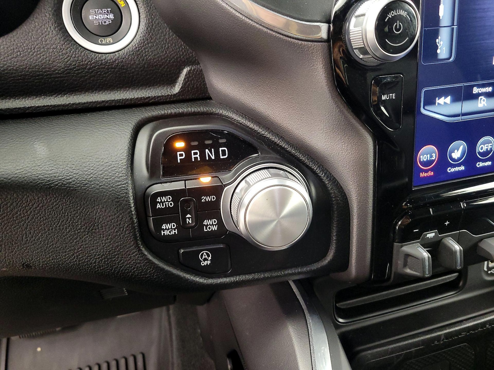 2021 RAM Ram 1500 Pickup Laramie - Photo 19