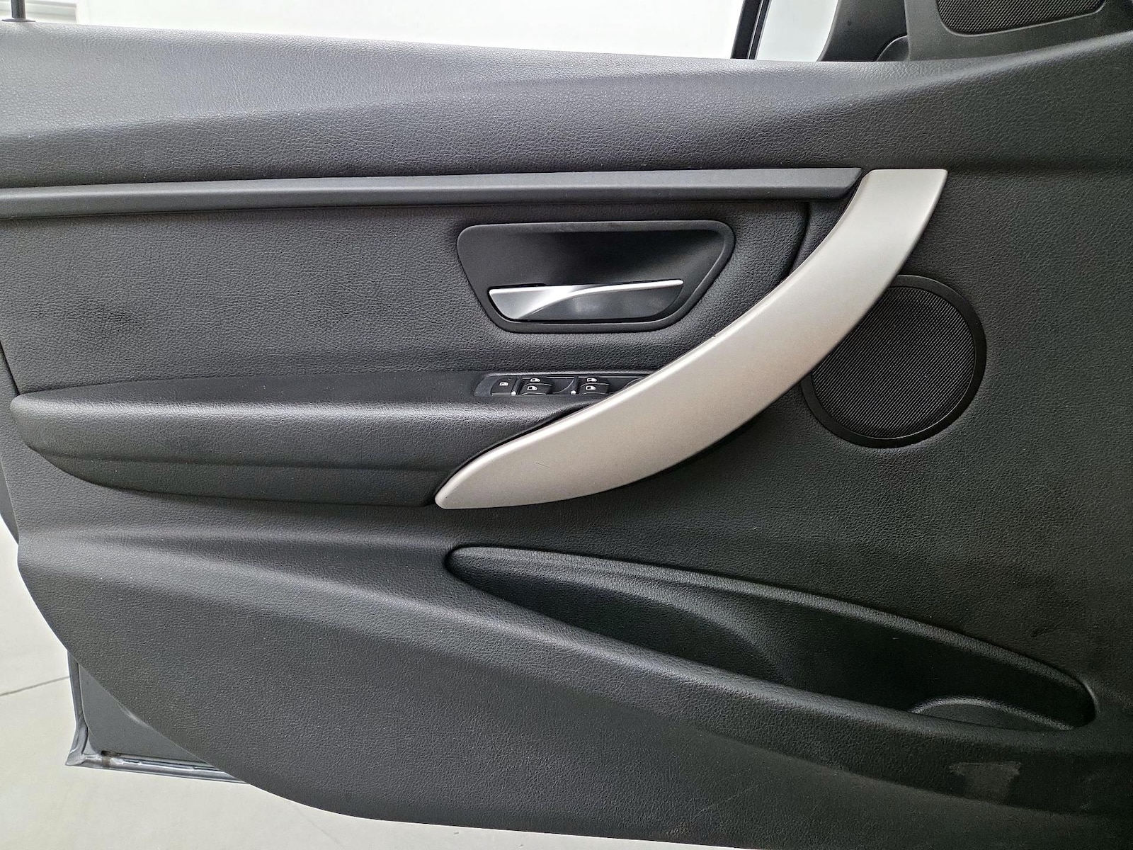 2017 BMW 3 Series 320i - Photo 13