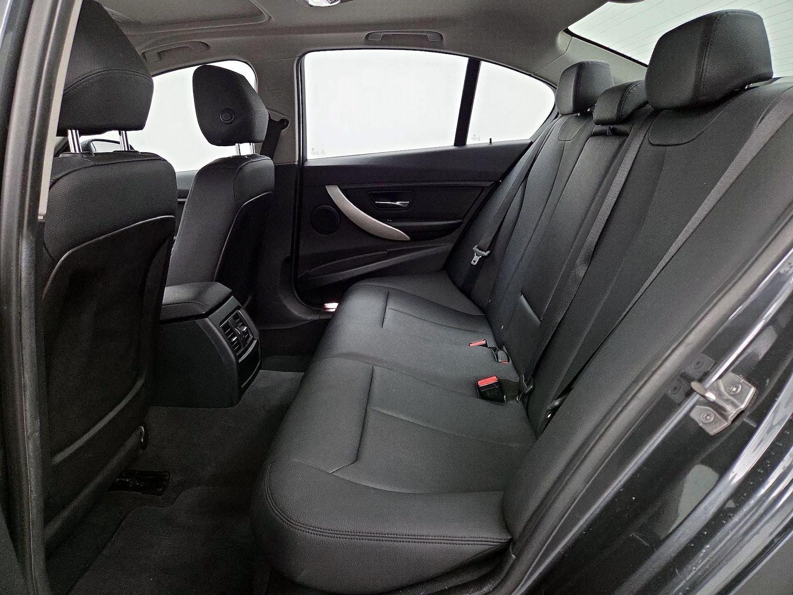 2017 BMW 3 Series 320i - Photo 20