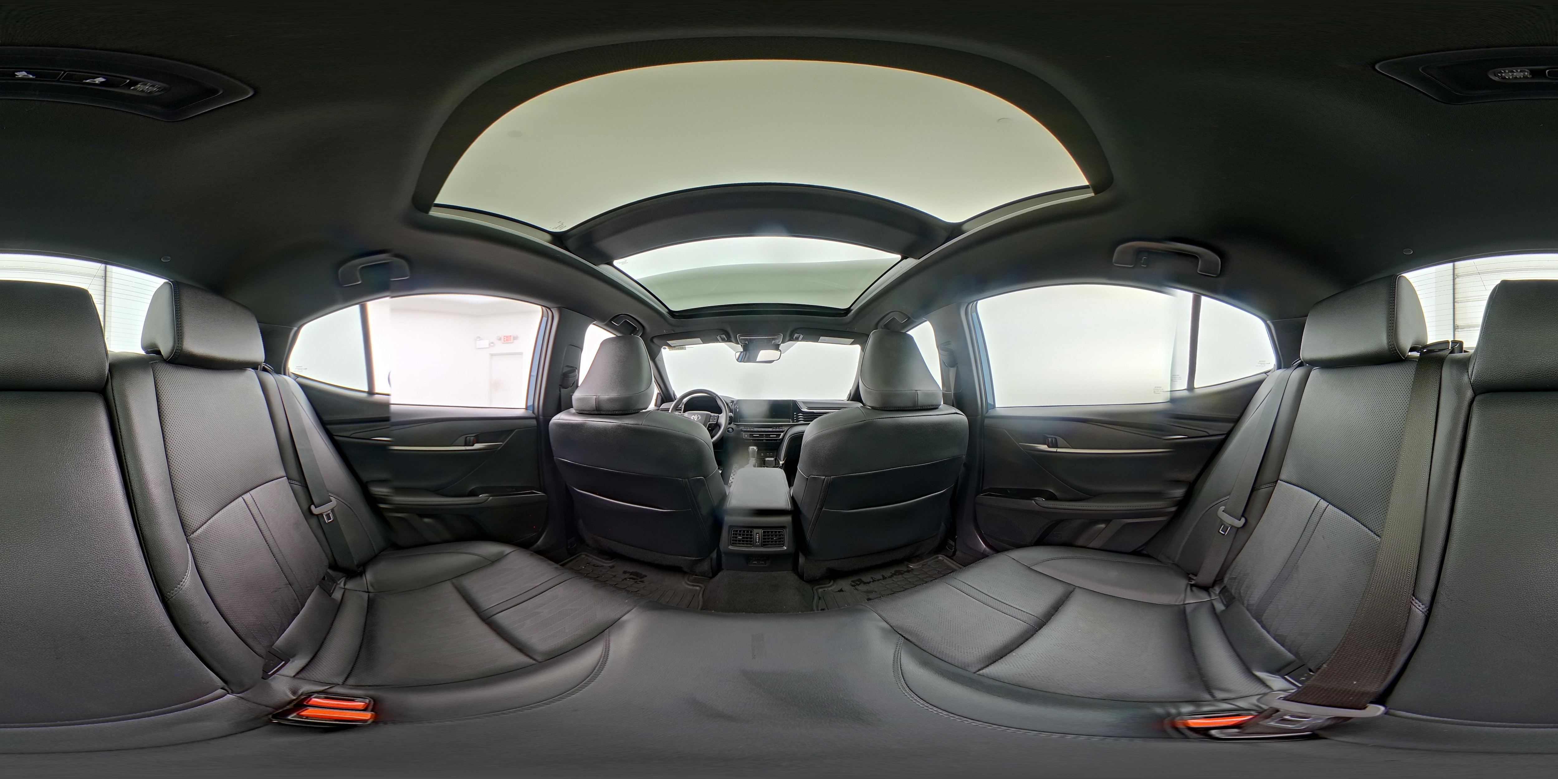 2025 Toyota Camry XSE - Photo 26