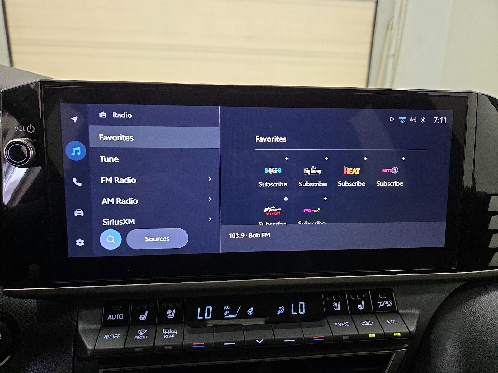 2025 Toyota Camry XSE - Photo 16