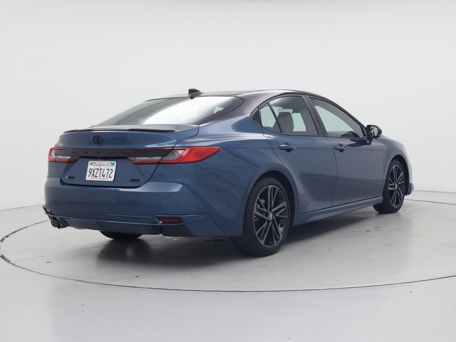 2025 Toyota Camry XSE - Photo 9