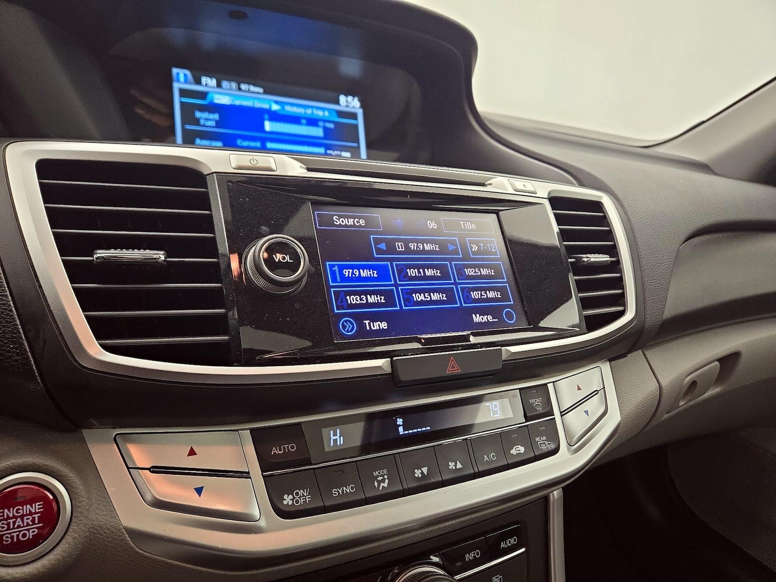 2015 Honda Accord EX-L - Photo 16