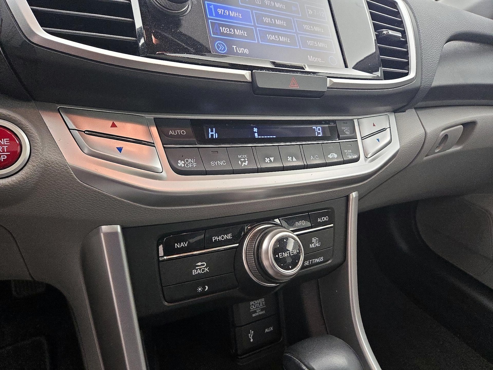 2015 Honda Accord EX-L - Photo 17