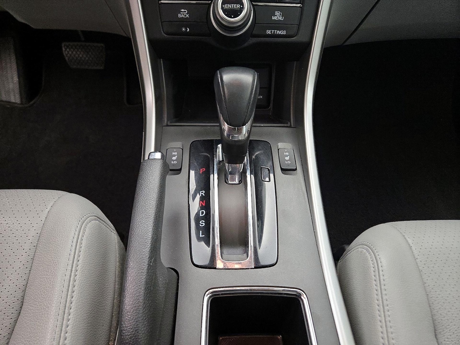2015 Honda Accord EX-L - Photo 18