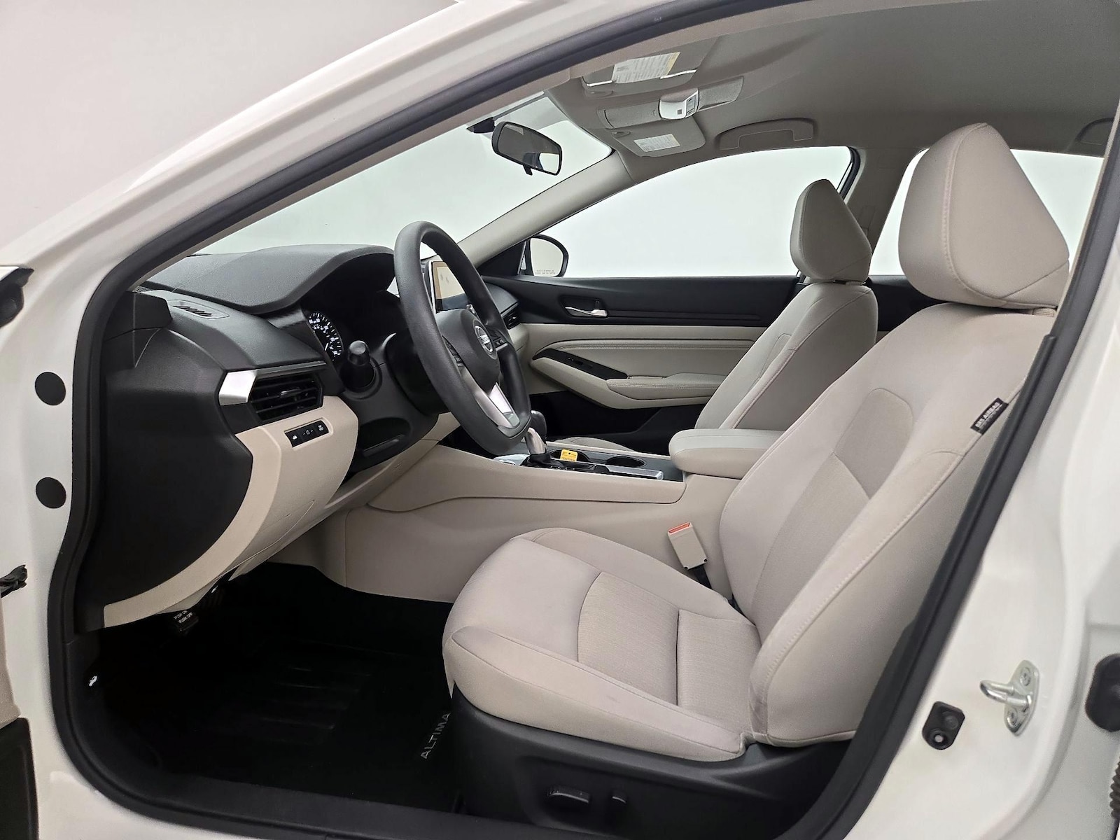 Power Seat(s) & Side Airbags