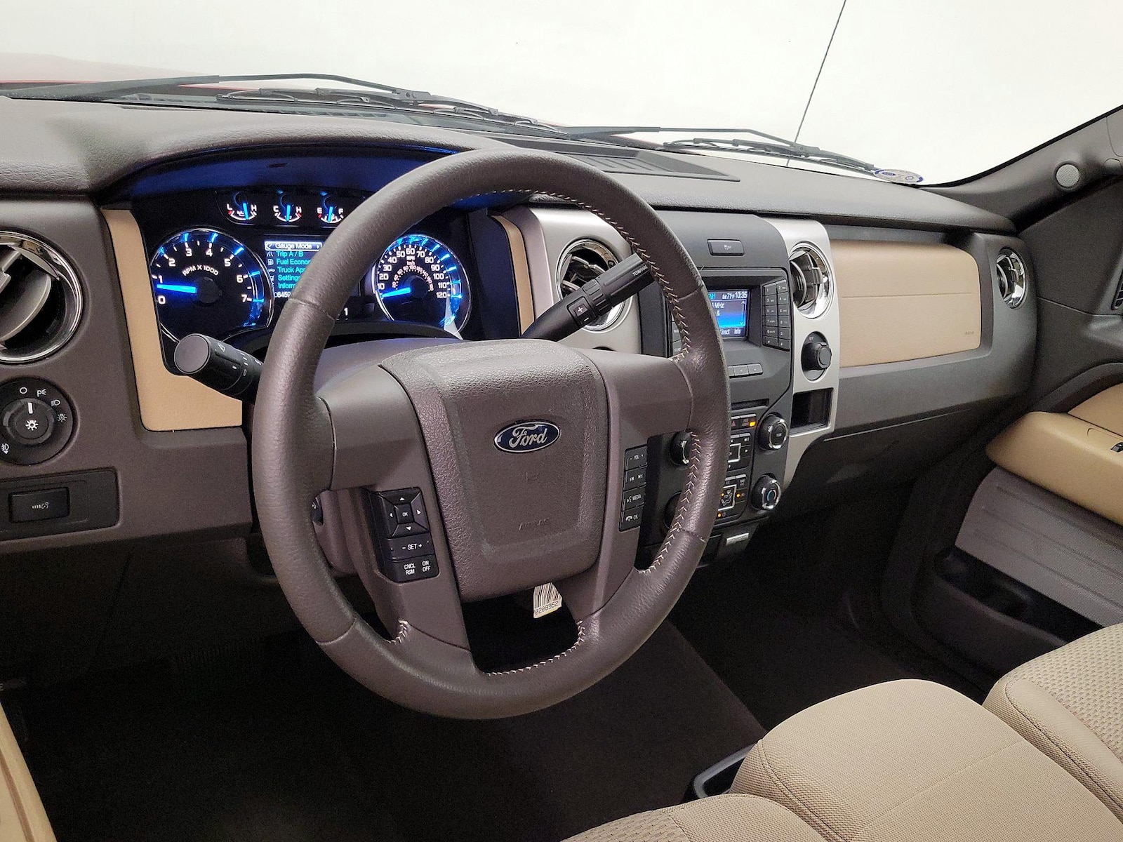 2014 Ford F-150 XLT - Photo 10