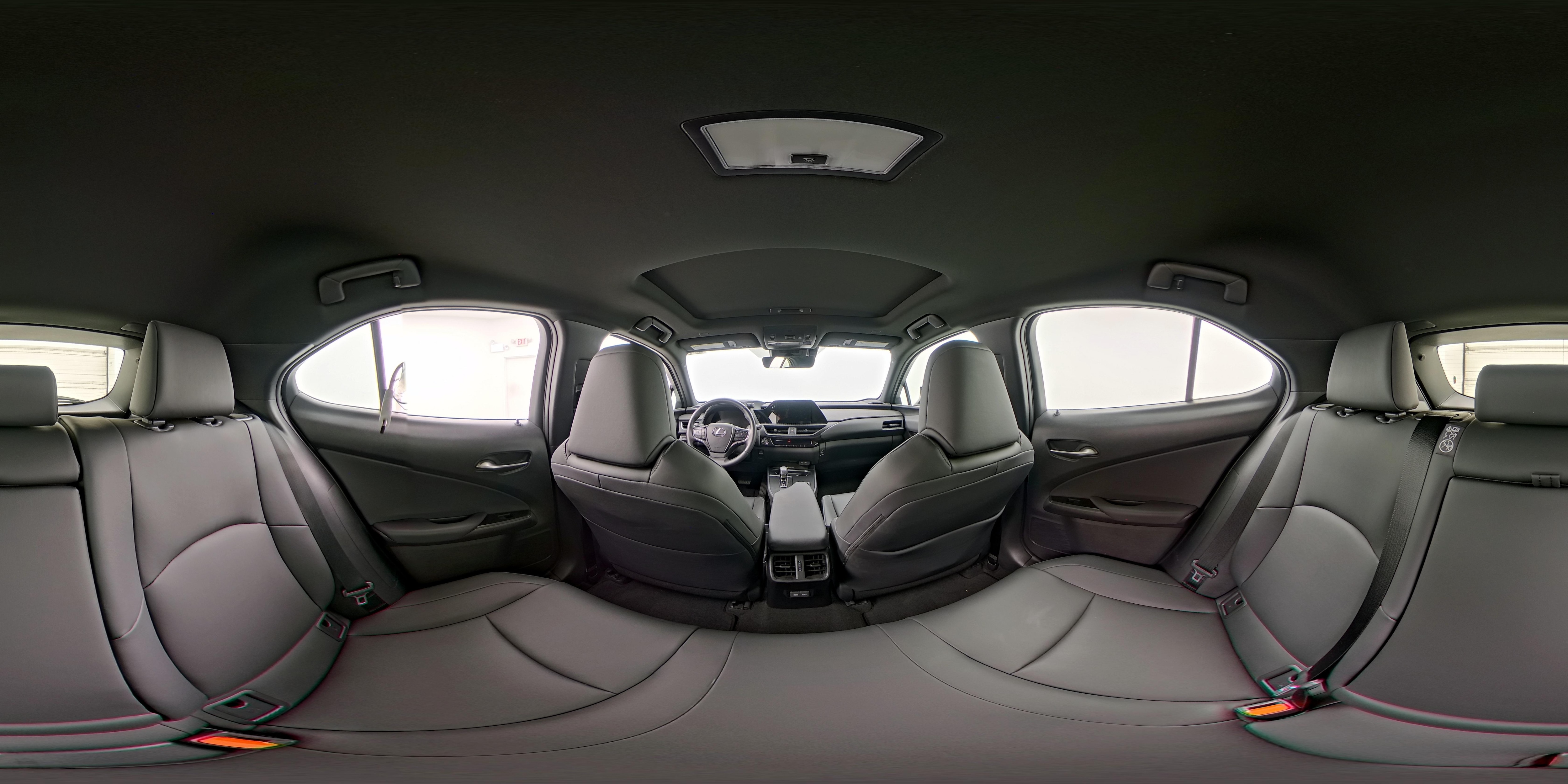 2025 Lexus UX Hybrid 300h - Photo 26