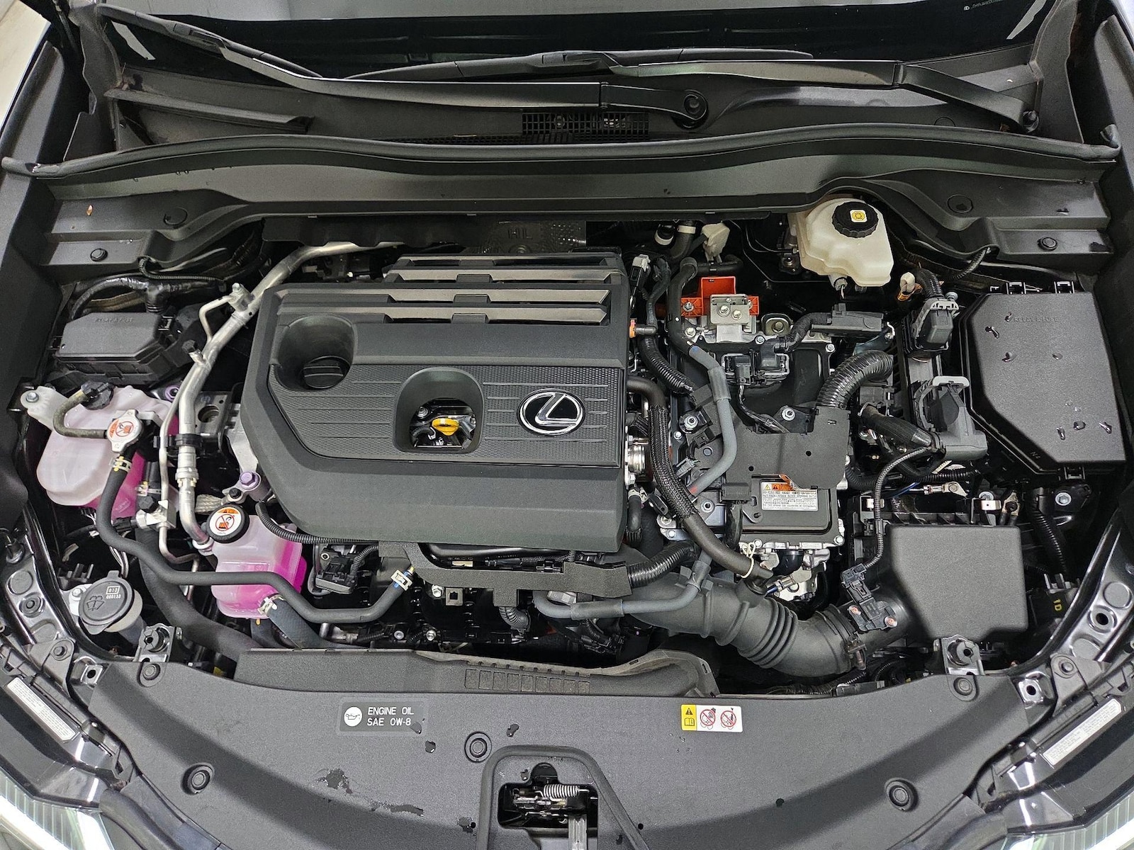 2025 Lexus UX Hybrid 300h - Photo 23