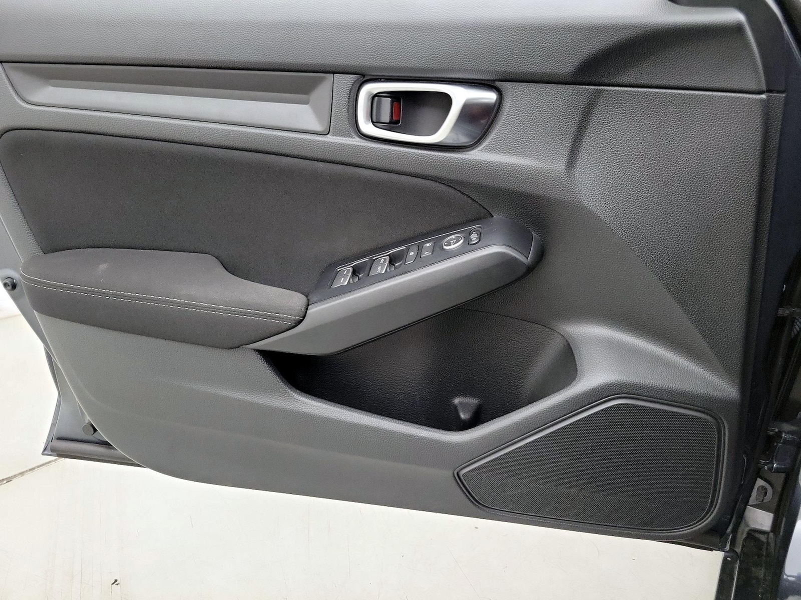 2025 Honda Civic Hatchback Sport - Photo 4