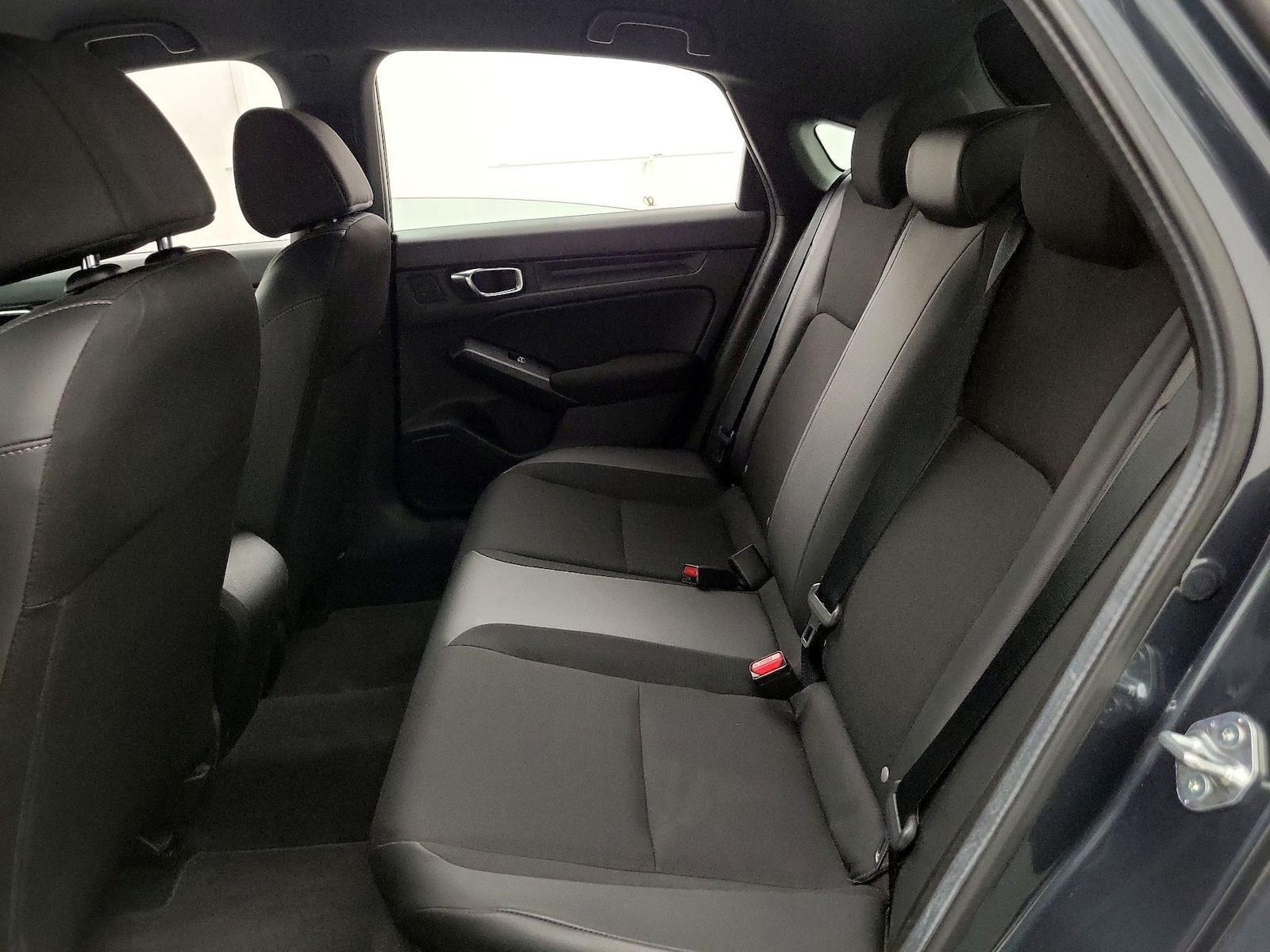 2025 Honda Civic Hatchback Sport - Photo 11