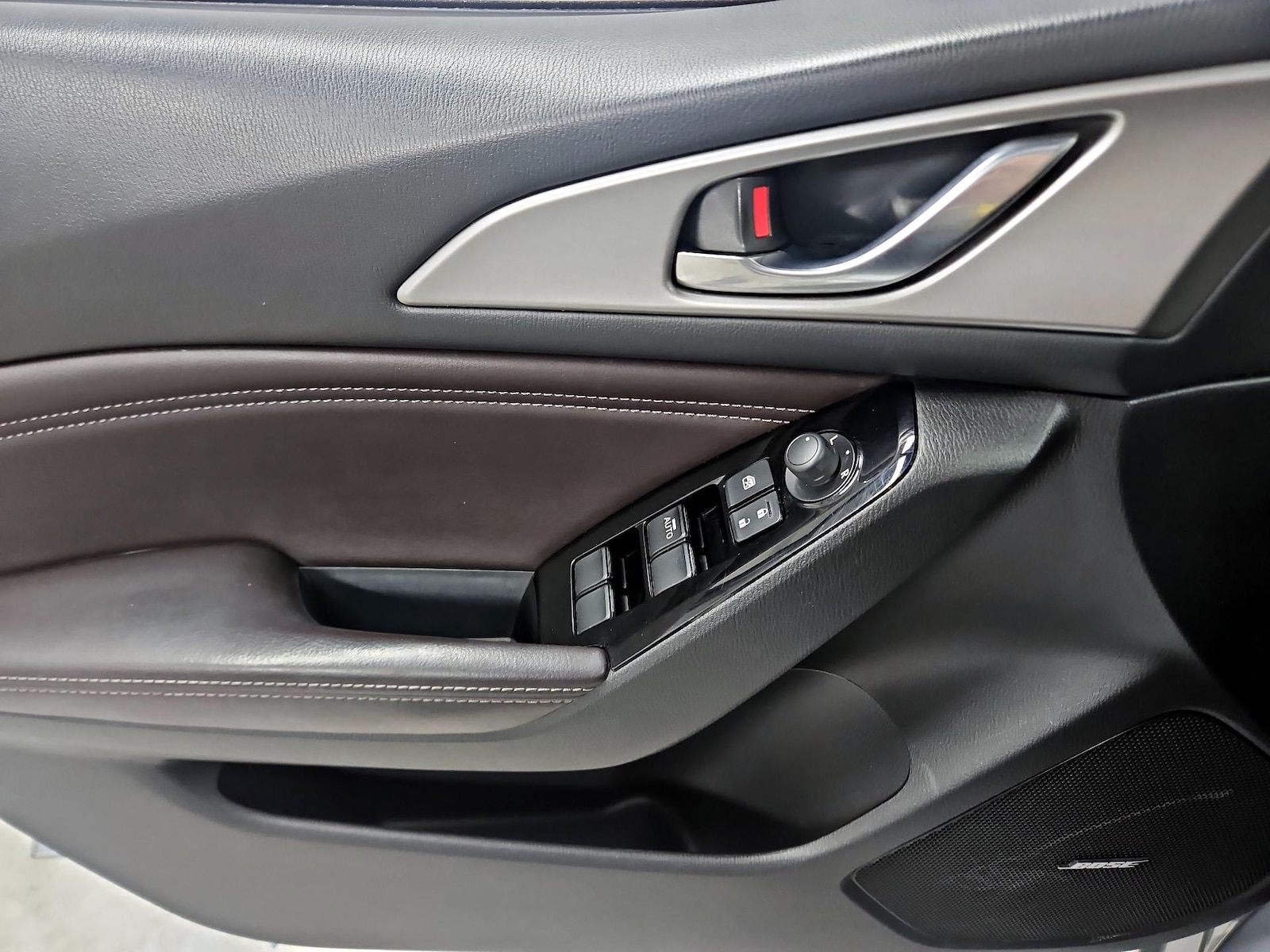 2018 Mazda Mazda3 Touring - Photo 13